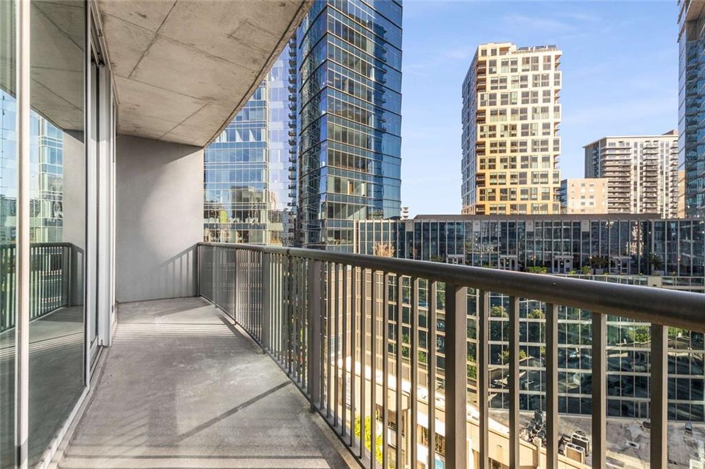 1010 Midtown - Residential