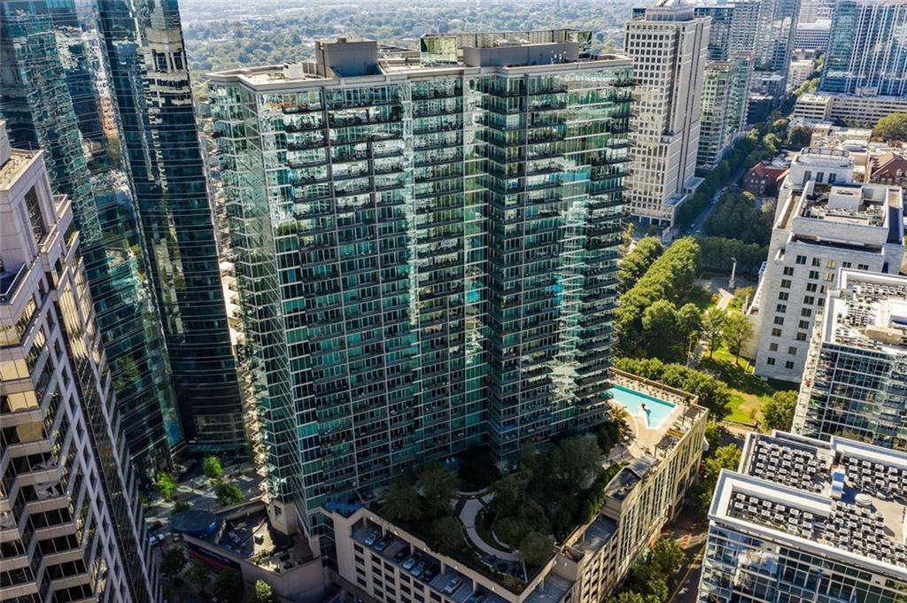 1010 Midtown - Residential