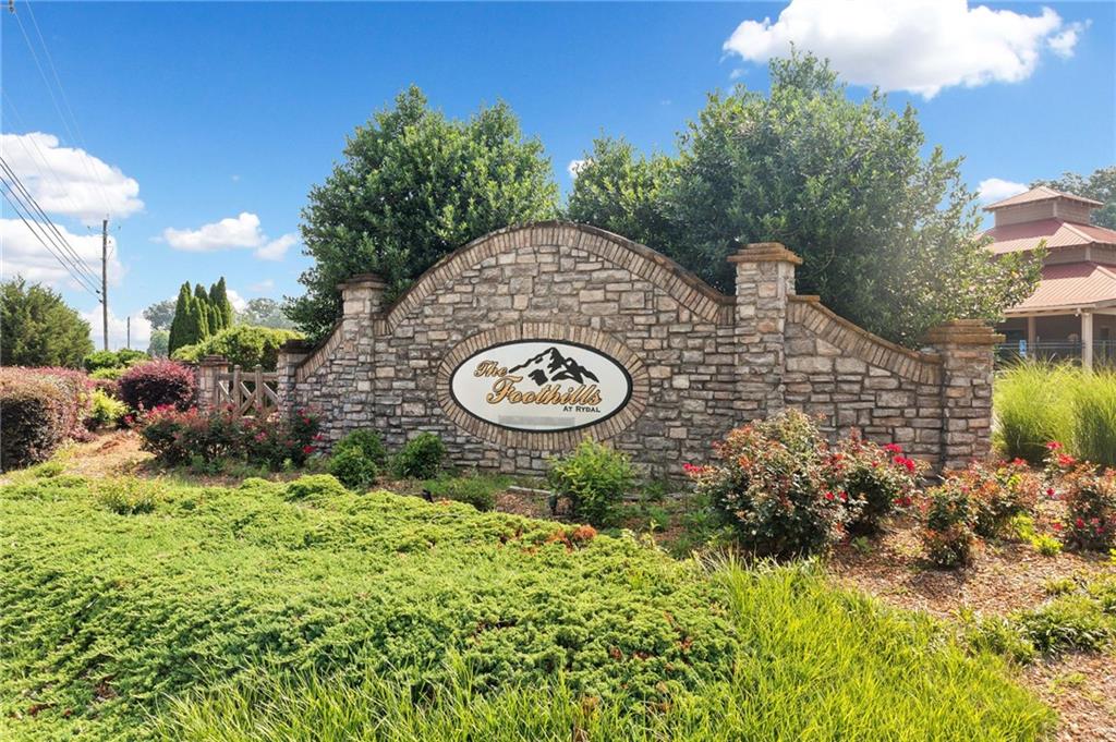 Foothills at Rydal - Residential