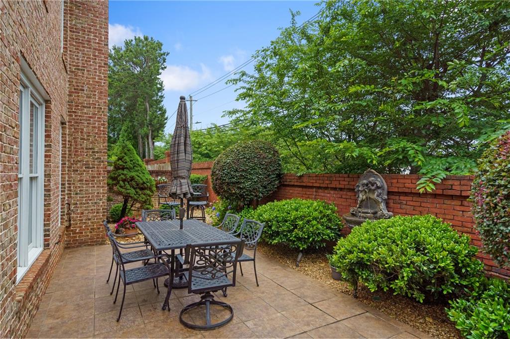 3032 Montclair Circle, Smyrna, Georgia image 19