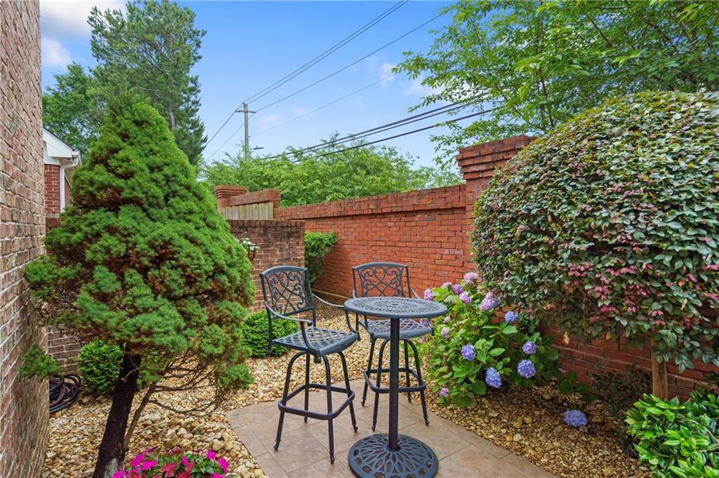 3032 Montclair Circle, Smyrna, Georgia image 22