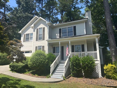 Homes For Sale - 1010 Maidstone Court<br/> Marietta, GA 30066