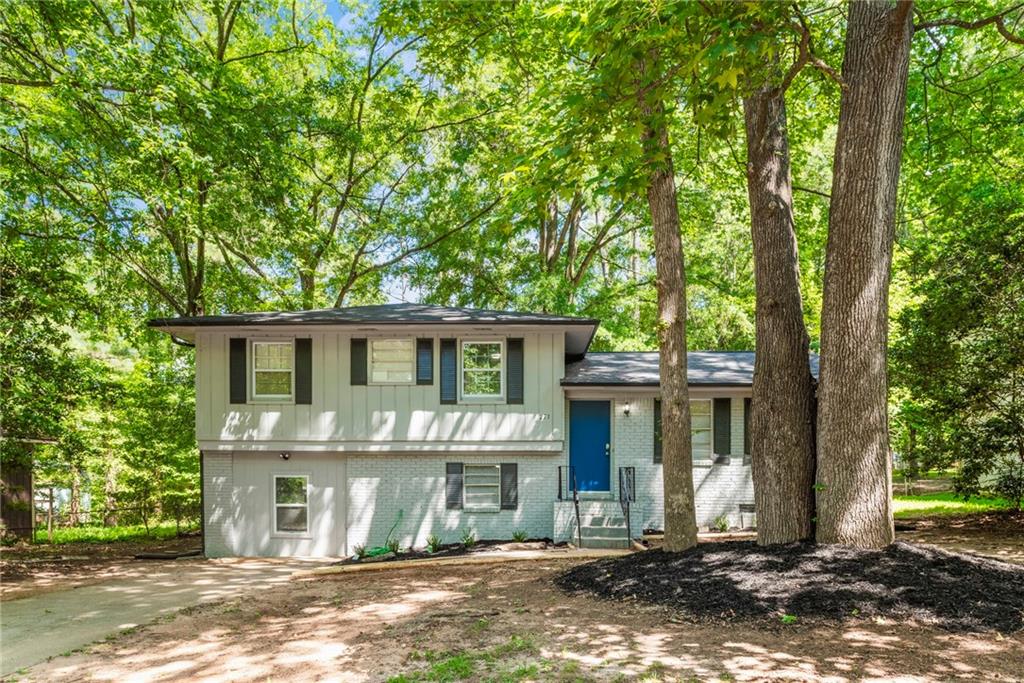 271 Leafwood Lane, Riverdale, Georgia image 1