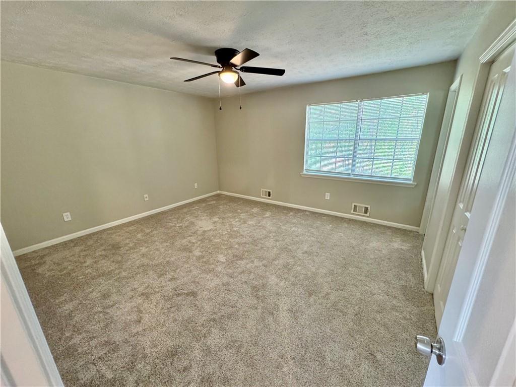 6061 Tina Lane, Rex, Georgia image 7
