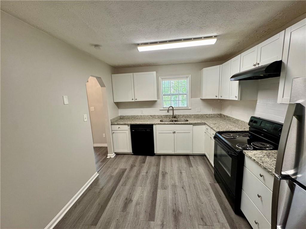 6061 Tina Lane, Rex, Georgia image 4