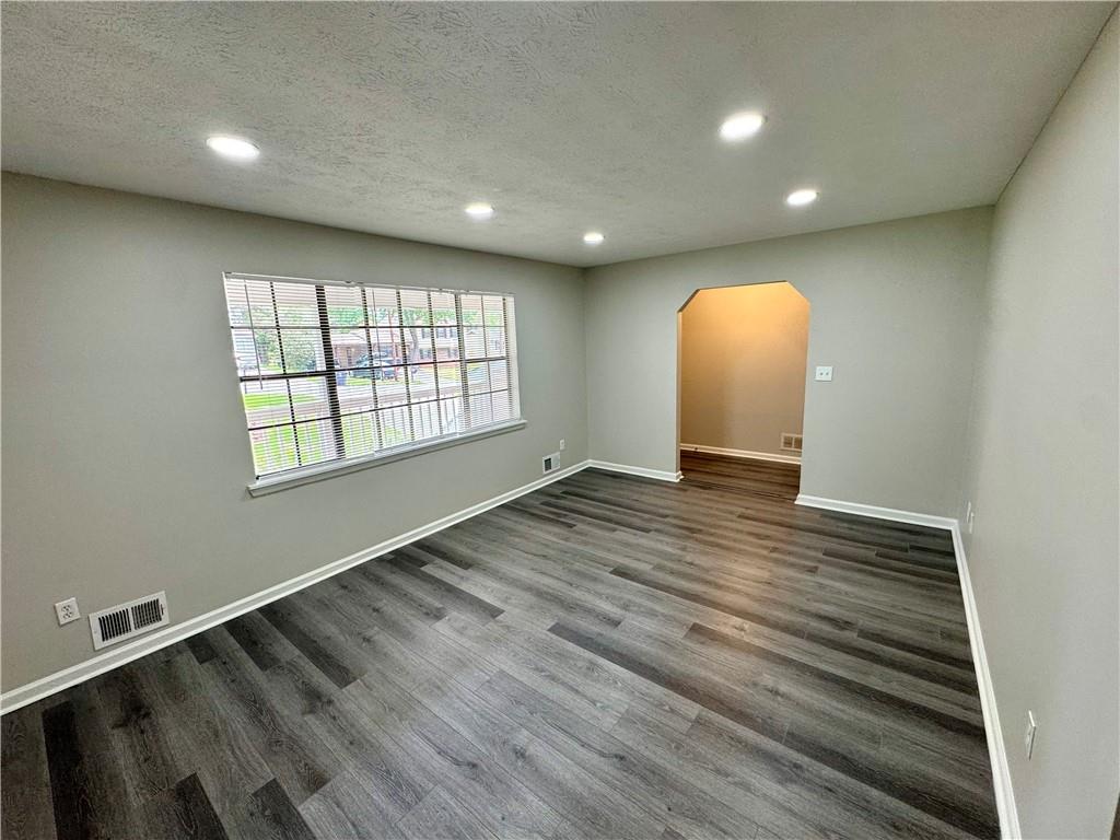 6061 Tina Lane, Rex, Georgia image 3
