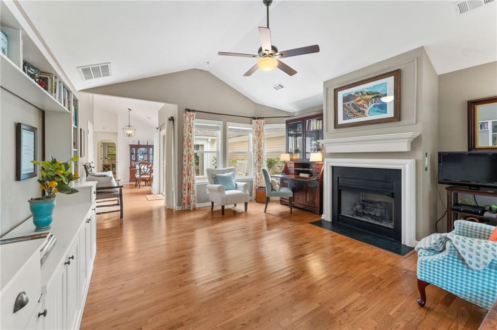 1486 Cottage Way