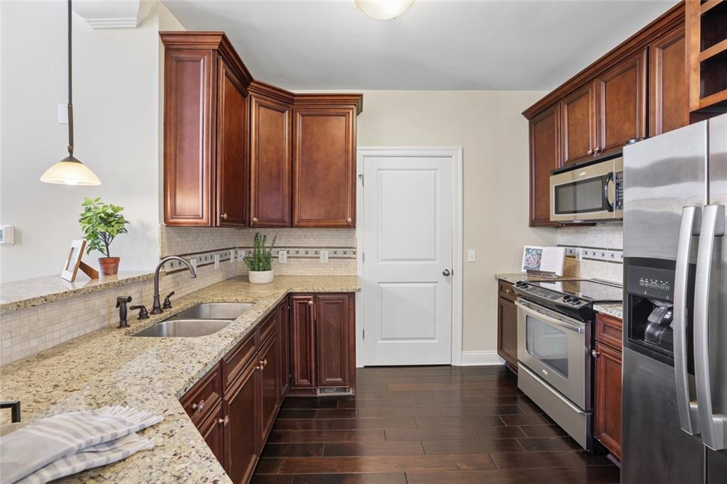 901 Abernathy Road NE 6030