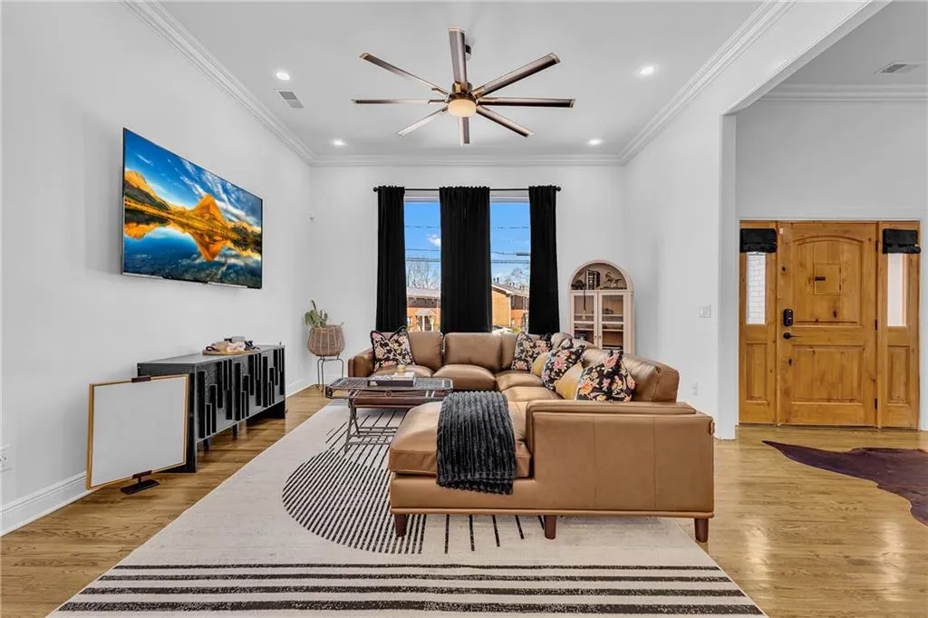 Atlanta, Georgia 30337, United States, 5 Bedrooms Bedrooms, ,4 BathroomsBathrooms,Residential,Active,129067