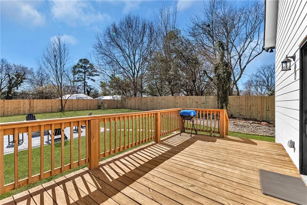 Atlanta, Georgia 30337, United States, 5 Bedrooms Bedrooms, ,4 BathroomsBathrooms,Residential,Active,129067