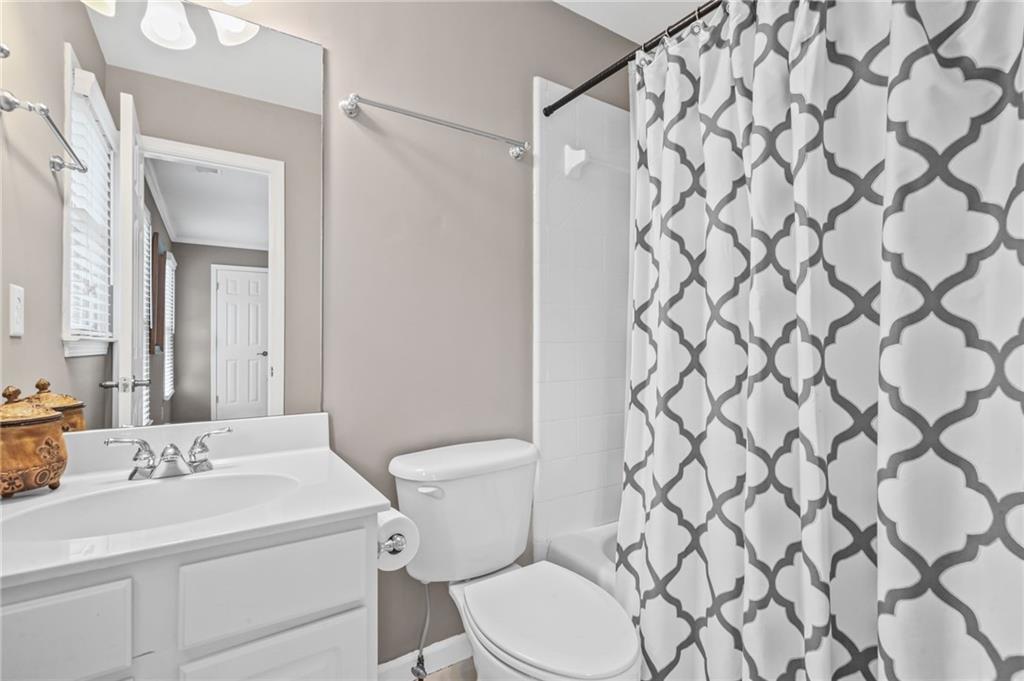 393 Taylor Glen Drive, Alpharetta, Georgia image 24