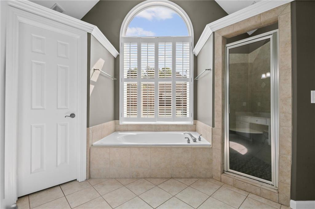393 Taylor Glen Drive, Alpharetta, Georgia image 18