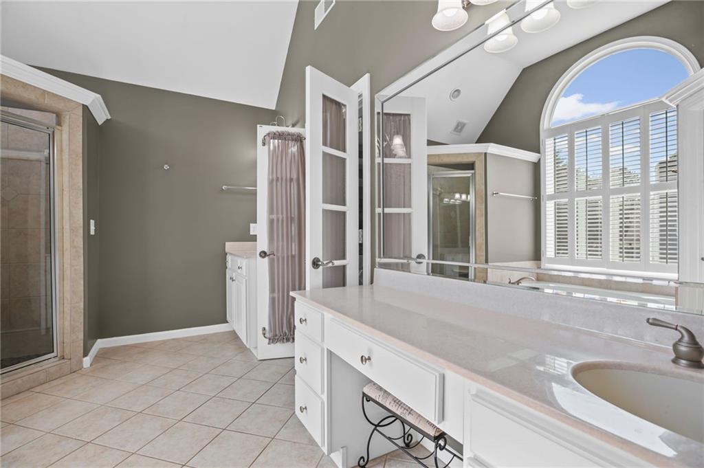 393 Taylor Glen Drive, Alpharetta, Georgia image 17