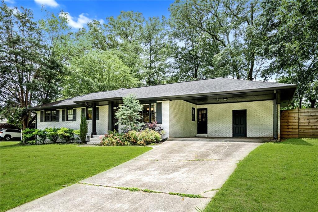 233 Dorris Drive SW