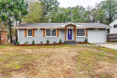 Homes For Sale - 687 Anderson Drive<br/> Jonesboro, GA 30236