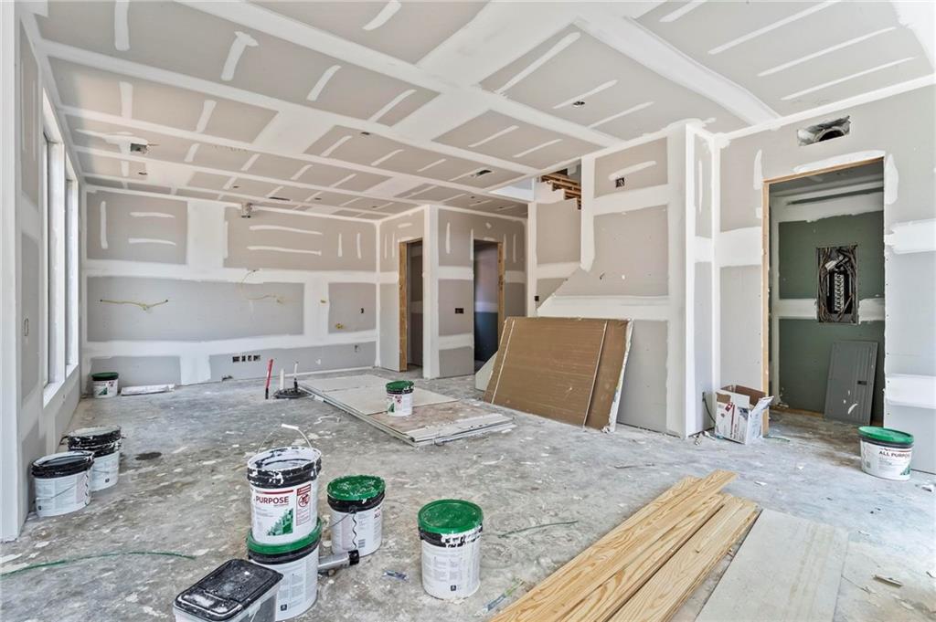 215 Flora Avenue NE A