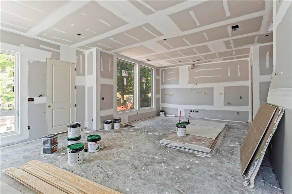 215 Flora Avenue NE A