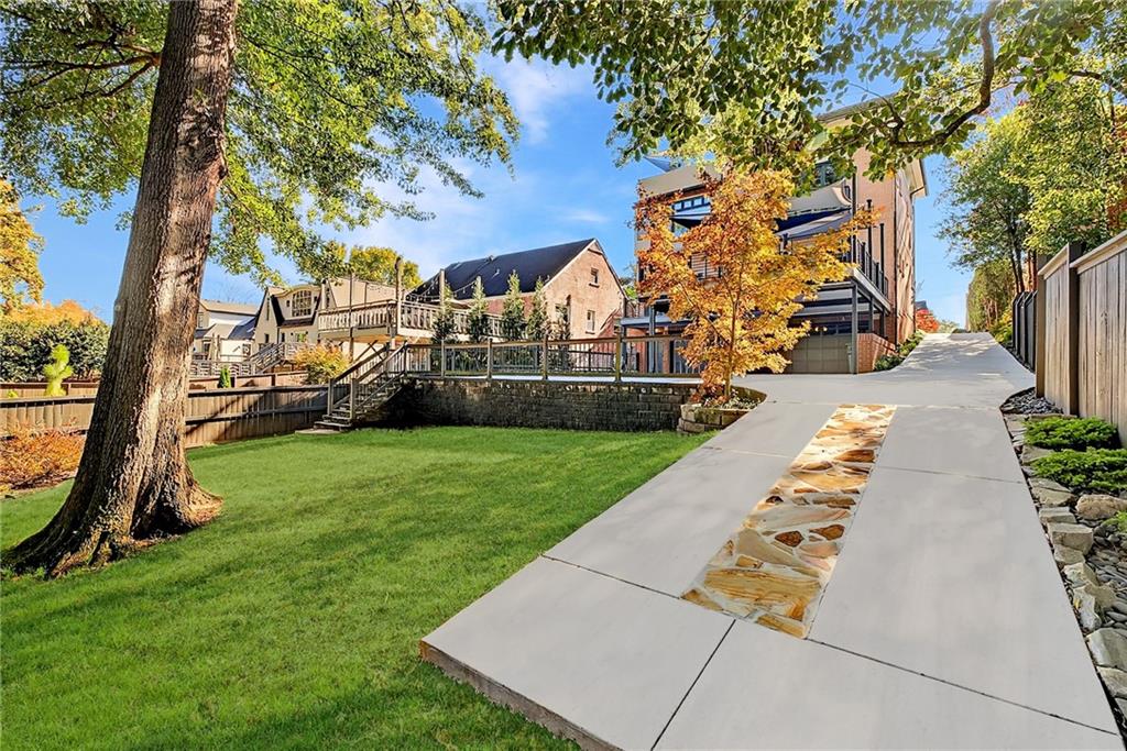 1216 E Rock Springs Road