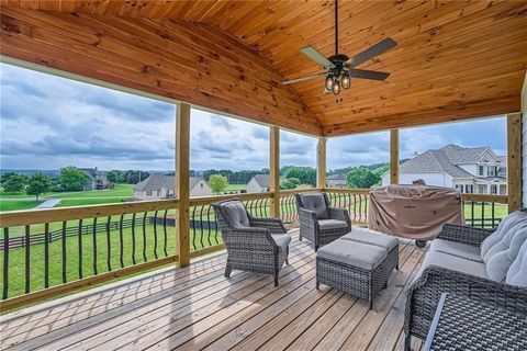 A home in Adairsville