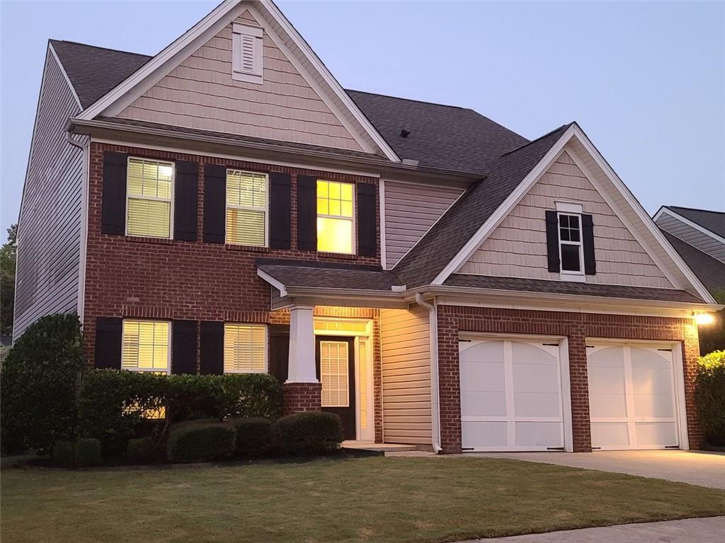 2540 WOODFORD Lane