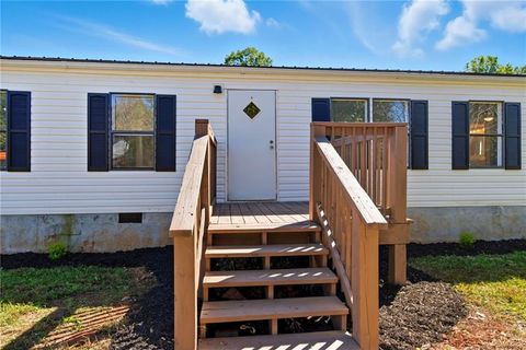 Homes For Sale - 176 Westmoreland Meadows Drive<br/> Cleveland, GA 30528