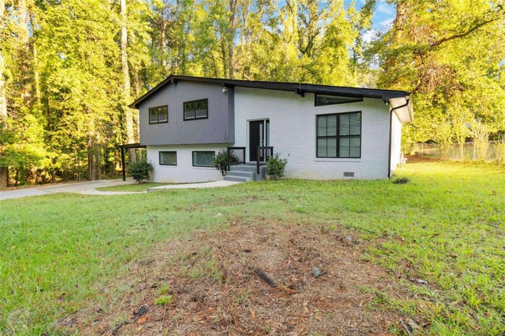 2045 Pine Oak Drive