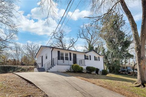 Homes For Sale - 664 Rail Splitter Drive<br/> Kennesaw, GA 30144