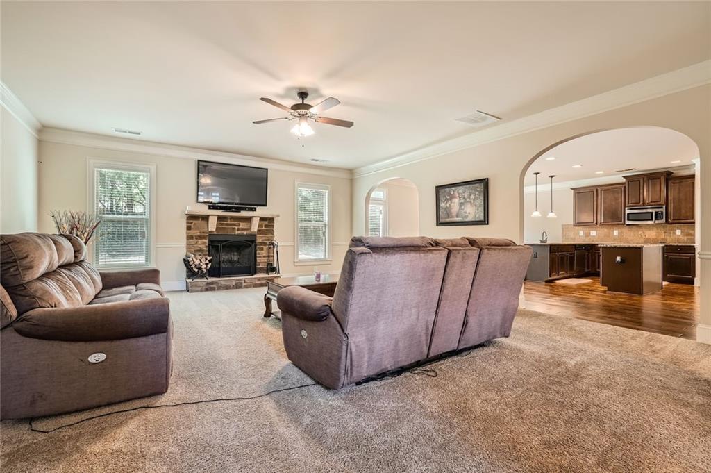 349 Pennant Lane, Fairburn, Georgia image 10