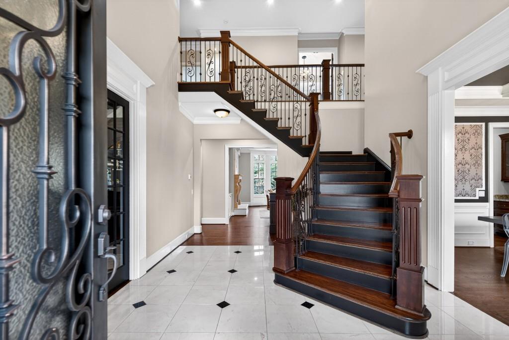 1820 Turnberry Avenue