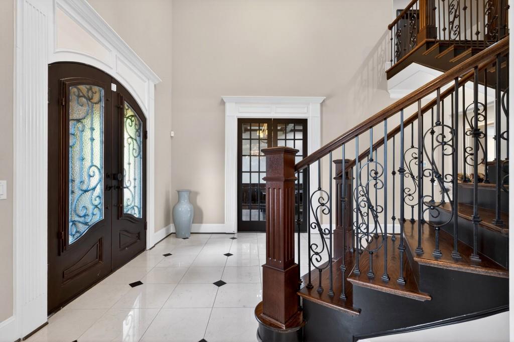 1820 Turnberry Avenue