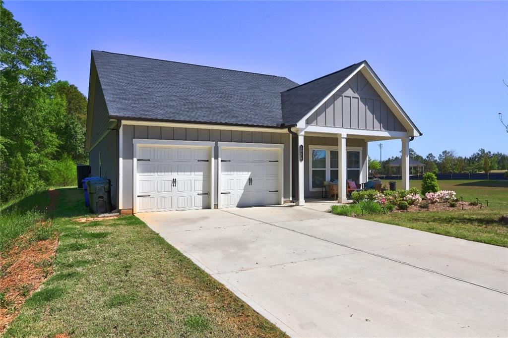1014 Starmoss Lane, Conyers, Georgia image 1
