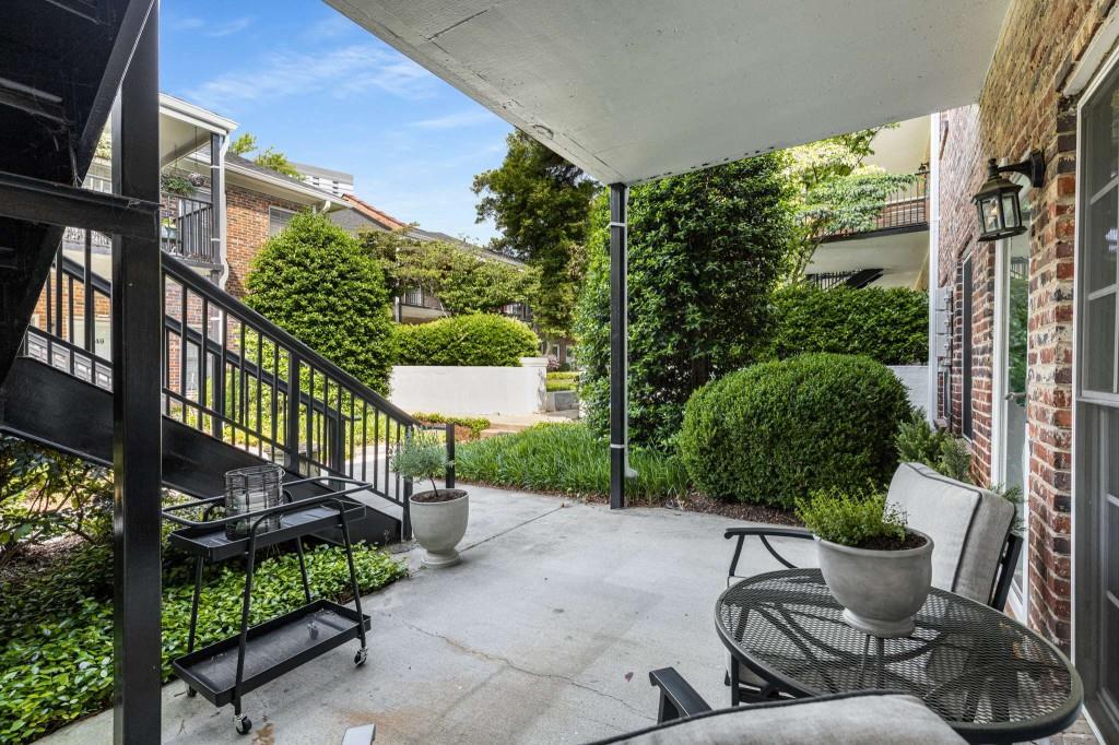 3675 Peachtree Road NE 9
