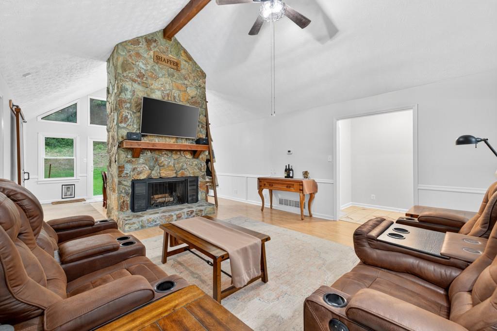 382 Quail Hollow Drive