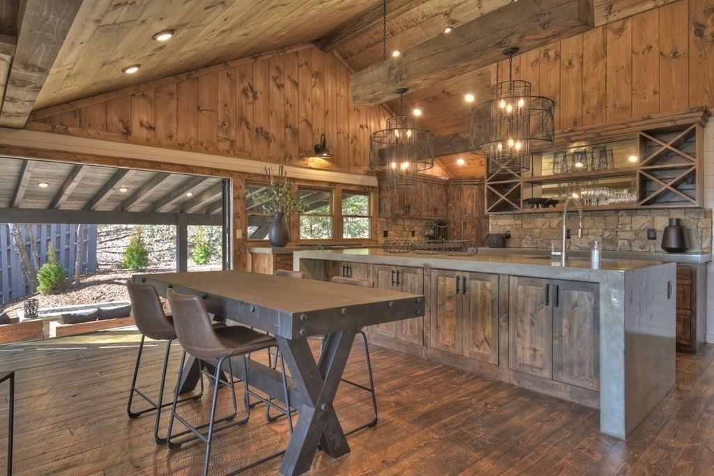 283 Cherokee Circle, Ellijay, Georgia image 9
