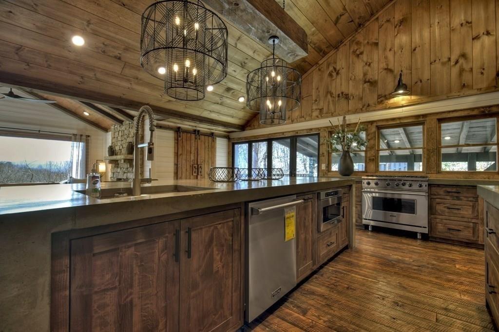283 Cherokee Circle, Ellijay, Georgia image 17