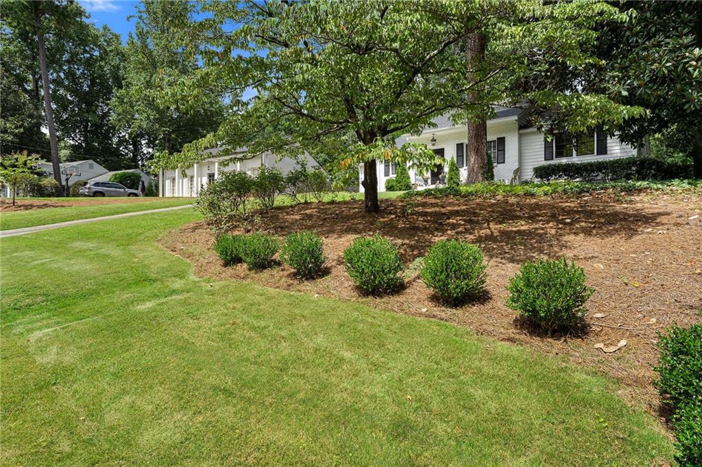 332 Allison Drive NE