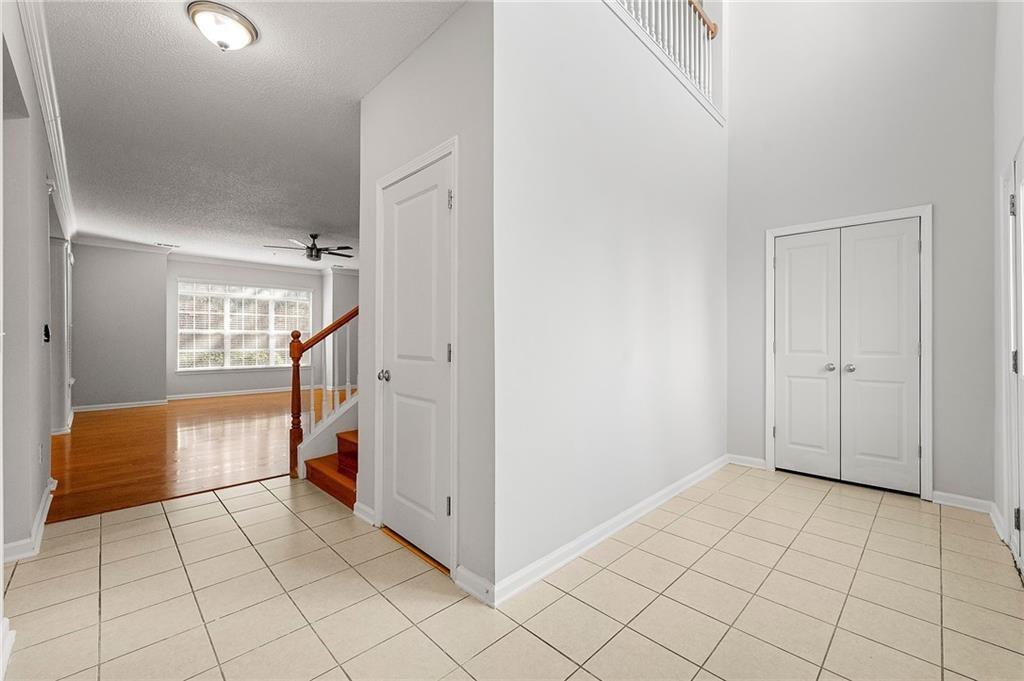 2015 Barrett Lakes Boulevard NW 415