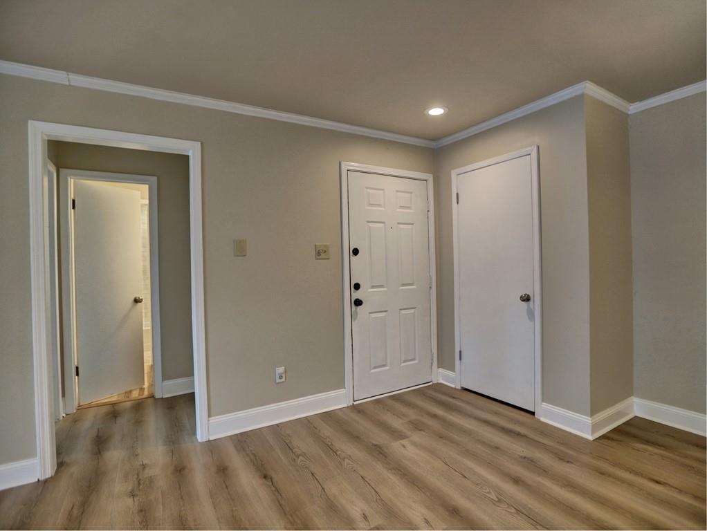 3412 Lake Pointe Circle, Roswell, Georgia image 3