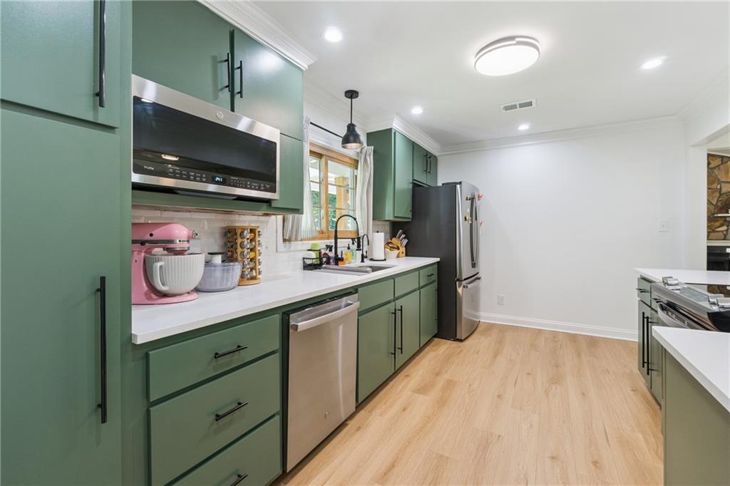 3470 Albatross Court