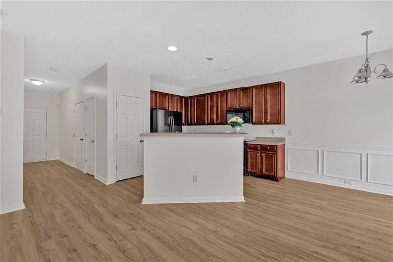 2555 Flat Shoals Road 1104