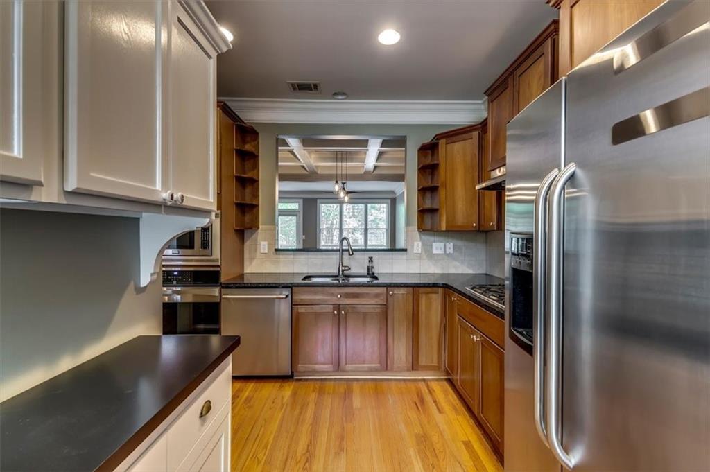 14 Oakhurst Terrace