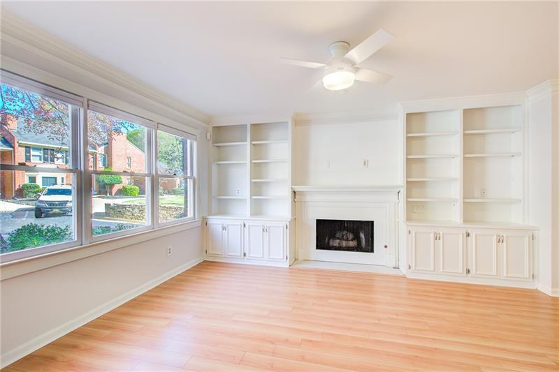 879 Lenox Oaks Circle NE