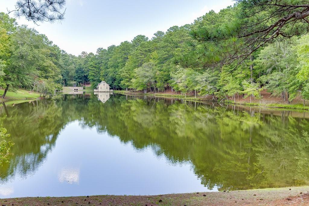 5755 Kennedy Road, Suwanee, Georgia image 11