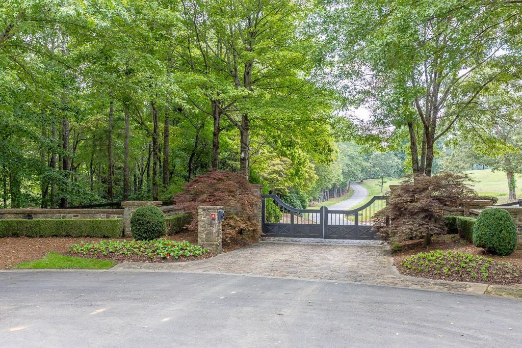 5755 Kennedy Road, Suwanee, Georgia image 3