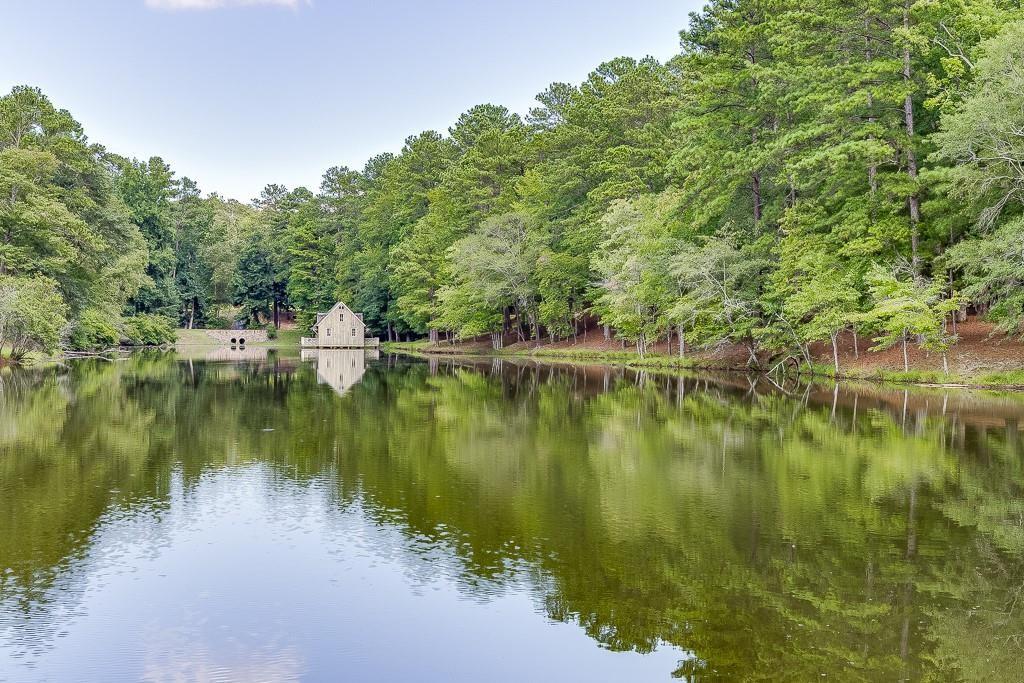 5755 Kennedy Road, Suwanee, Georgia image 10