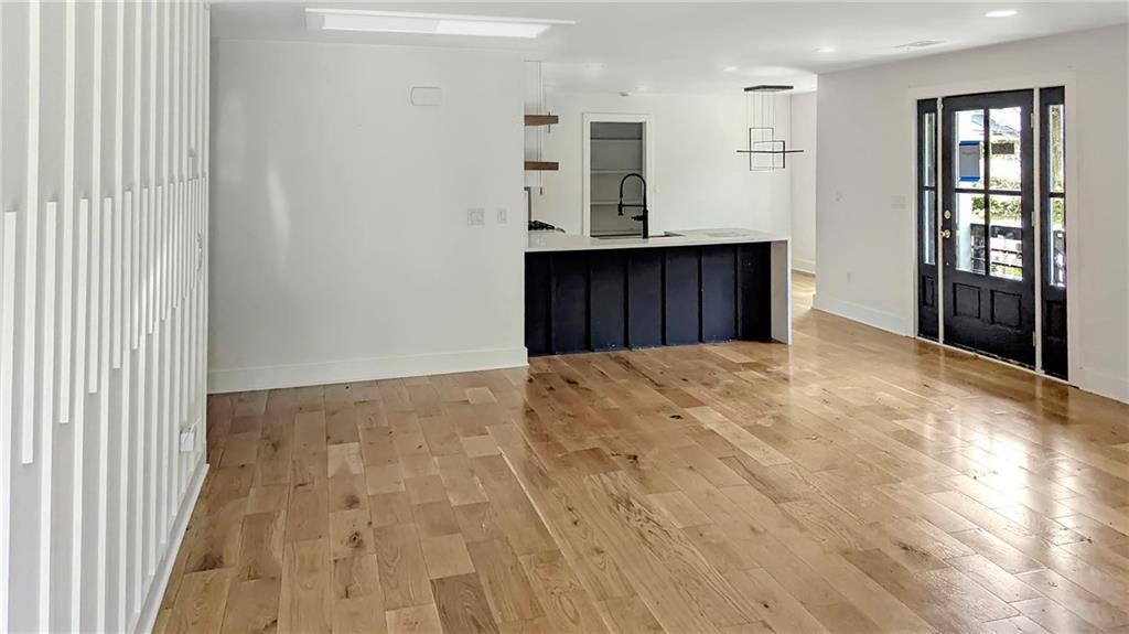 2193 Park Terrace