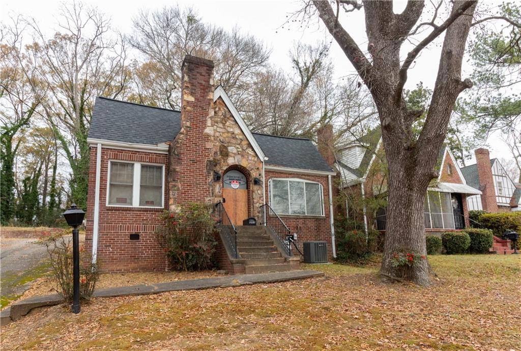 1207 M L King Jr Drive SW