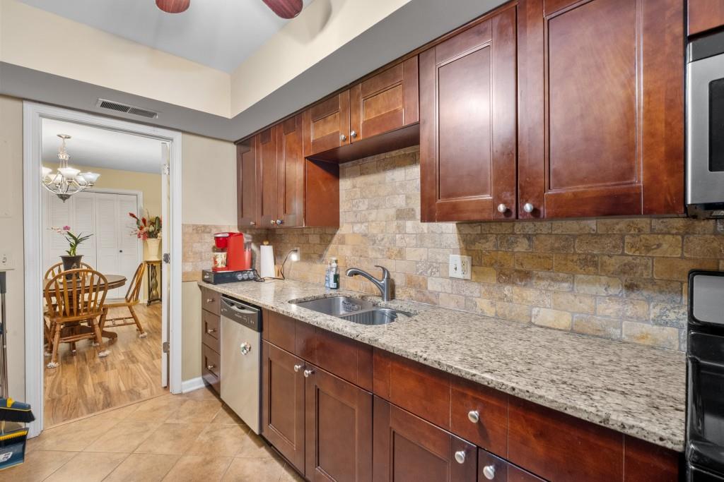 6851 Roswell Road #B15, Sandy Springs, Georgia image 12