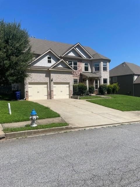 A home in Fairburn