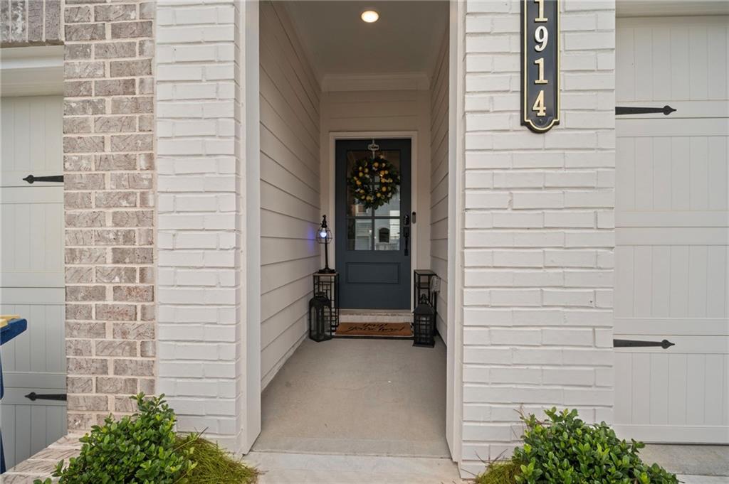 1914 Carovel Way